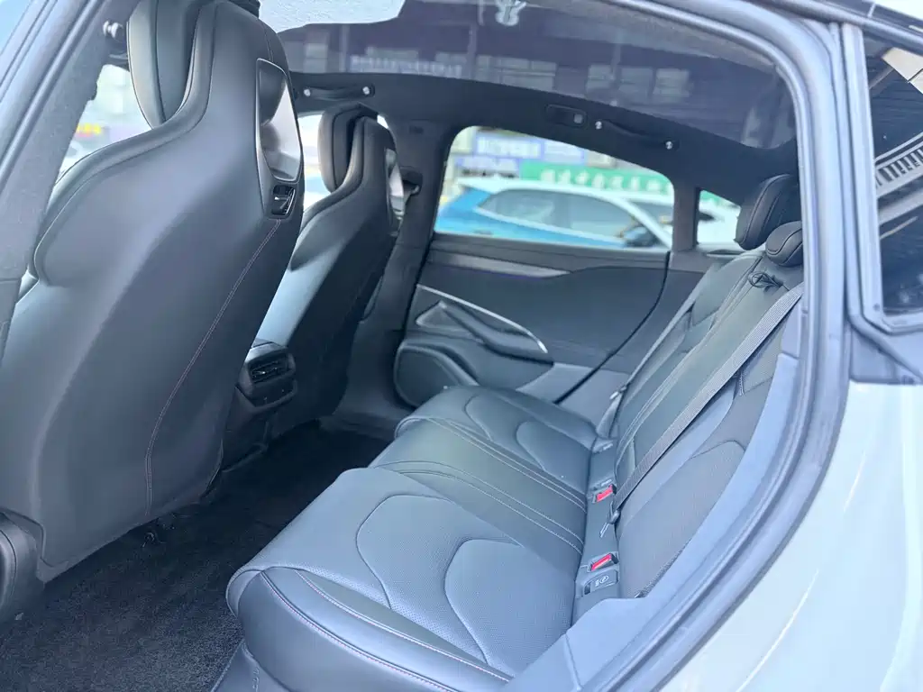 Xiaomi SU7 2024 Model Rear-wheel Drive Ultra-long Range High-level Autonomous Driving Pro Edition