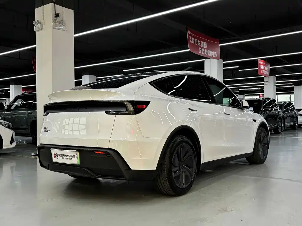 Model Y 2026 Rear-Wheel Drive Edition