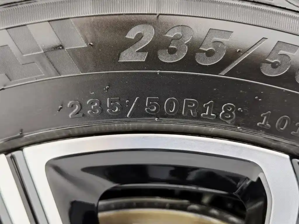 Hongqi H5 PHEV 2025 Edition 130 Super Hybrid Version