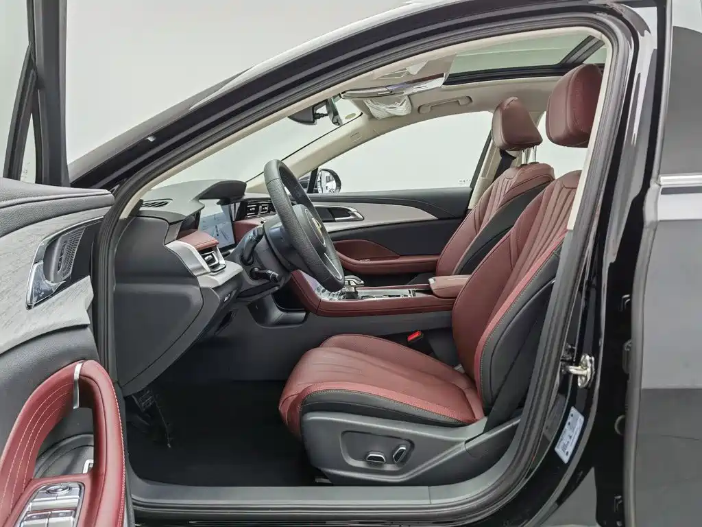 Hongqi H5 PHEV 2025 Edition 130 Super Hybrid Version