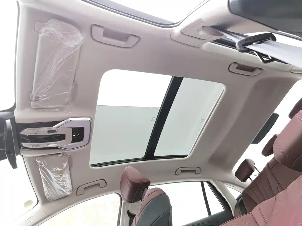 Hongqi H5 PHEV 2025 Edition 130 Super Hybrid Version