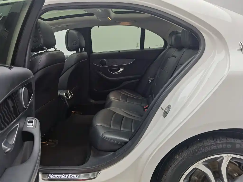 Mercedes-Benz C-Class 2015 C 200 L Sportline