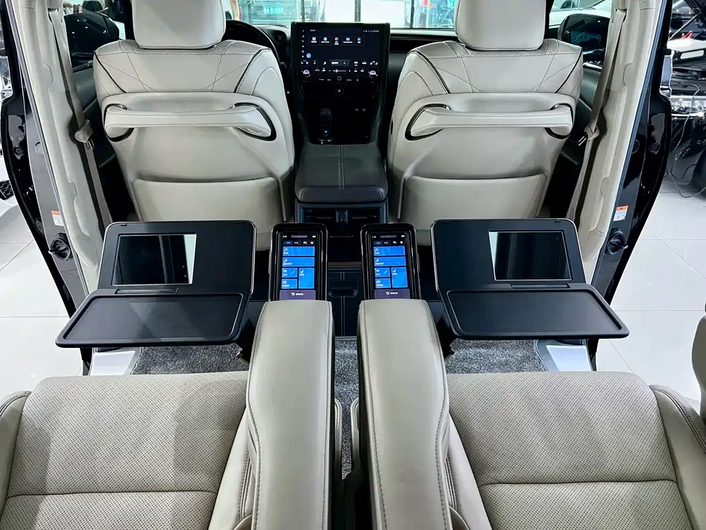 2024 Crown Hybrid 2.5L Supreme Executive Edition