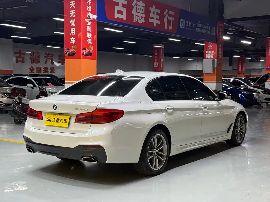 BMW 5 Series 2018 525Li M Sport Package