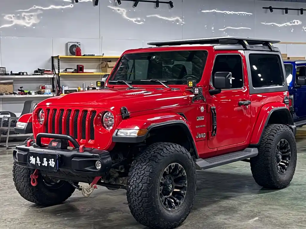 Jeep Wrangler Sahara Two-Door 2021 2.0T