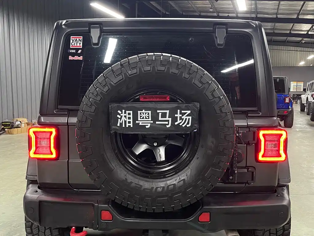 Jeep Wrangler 2019 2.0T Sahara Four-Door Edition National VI