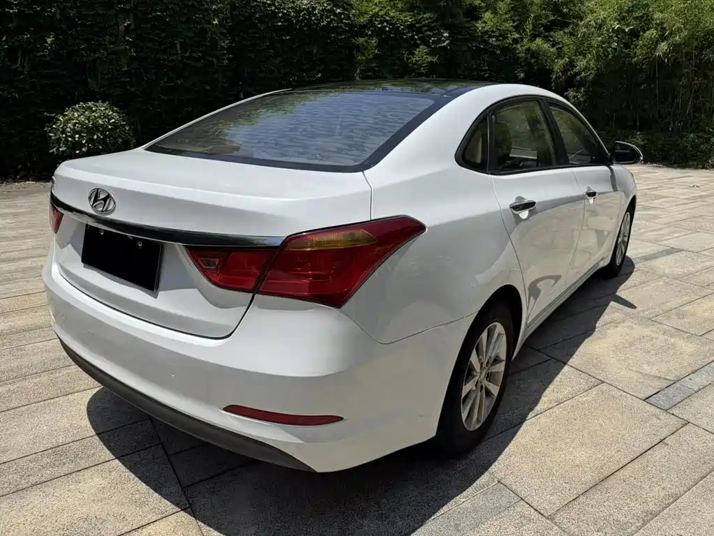 NameTuo 2014 1.8L Automatic ZunGui Type DLX