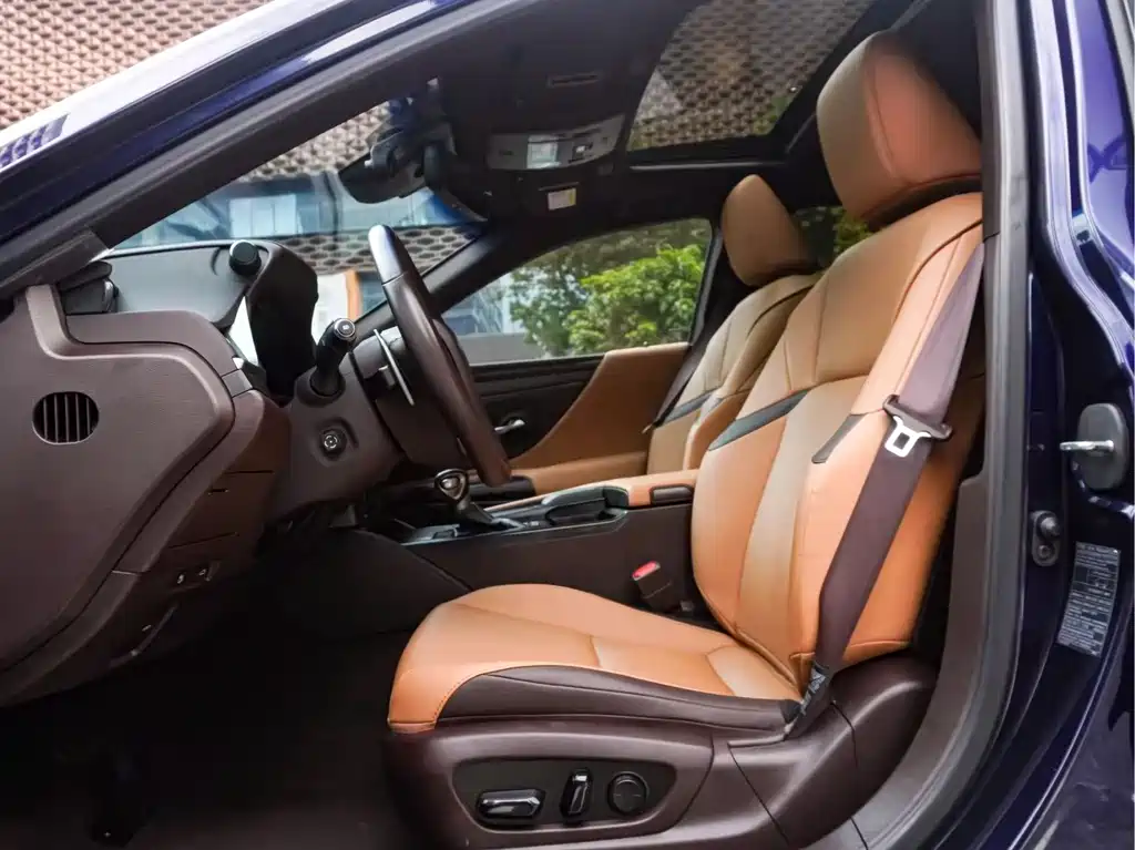 Lexus ES 2020 300h Excellence Edition