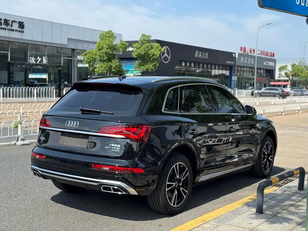 Audi Q5L 2024 model 40 TFSI Sporty Dynamic Edition