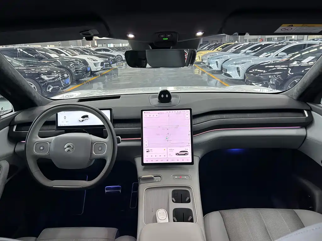 NIO ES8 2023 75kWh Executive Edition