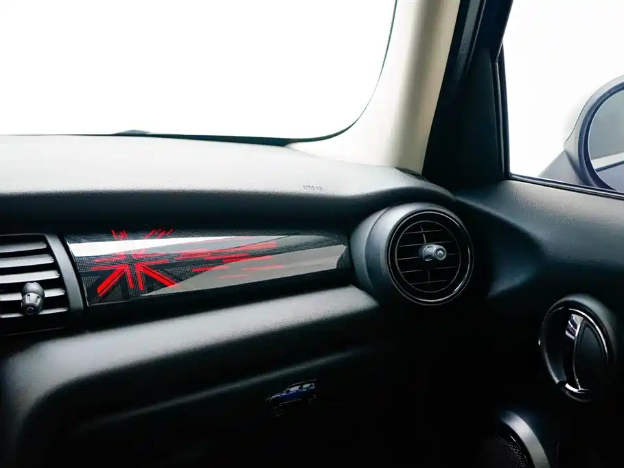 2019 MINI Cooper S Artist 5-Door Edition