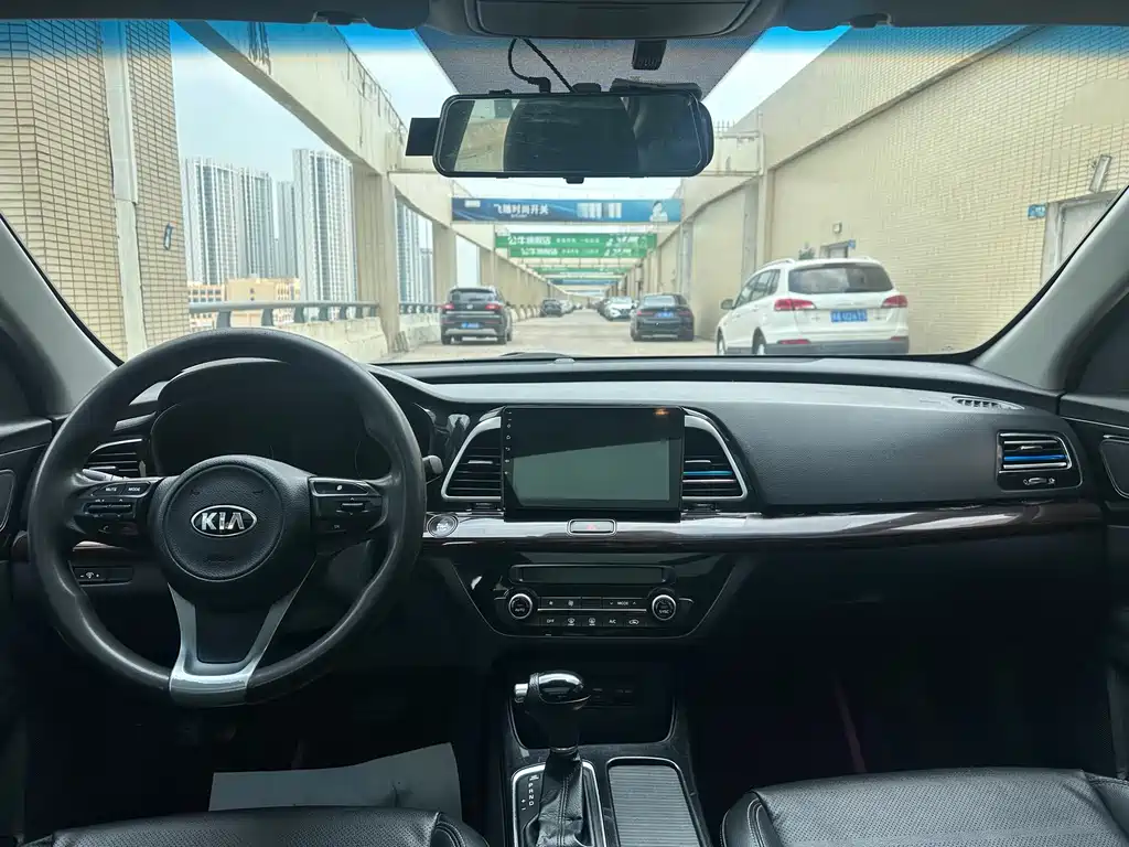 Kia K4 2014 1.8L Automatic GLS