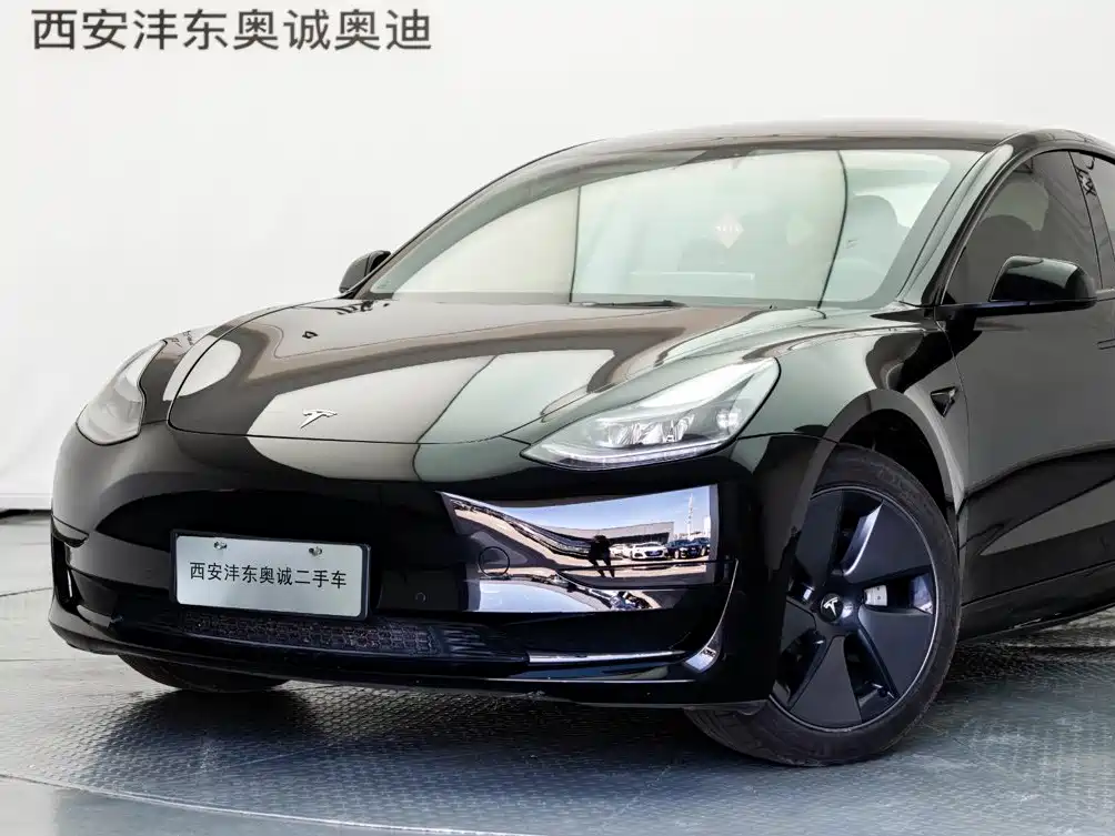 Model 3 Rear-Wheel Drive 2022