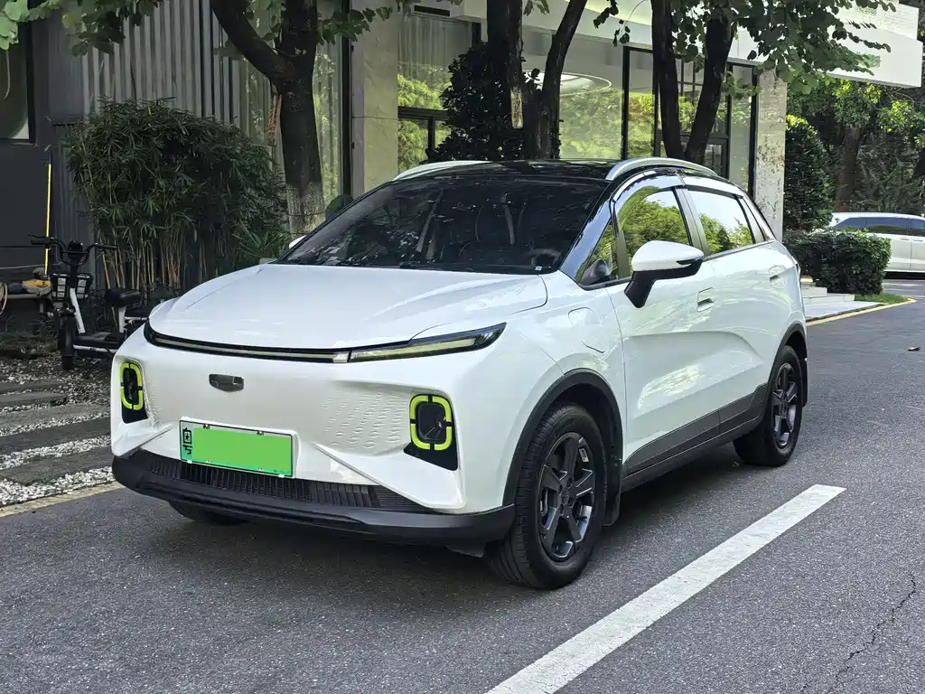 Geely Geometry E Firefly 2023 401KM Lightning Tiger 5-seater