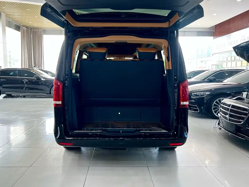 Mercedes-Benz V-Class 2021 260 L Long Wheelbase Luxury Edition