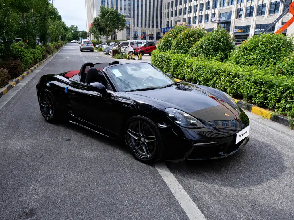 Porsche 718 Boxster 2.0T 2016 Model