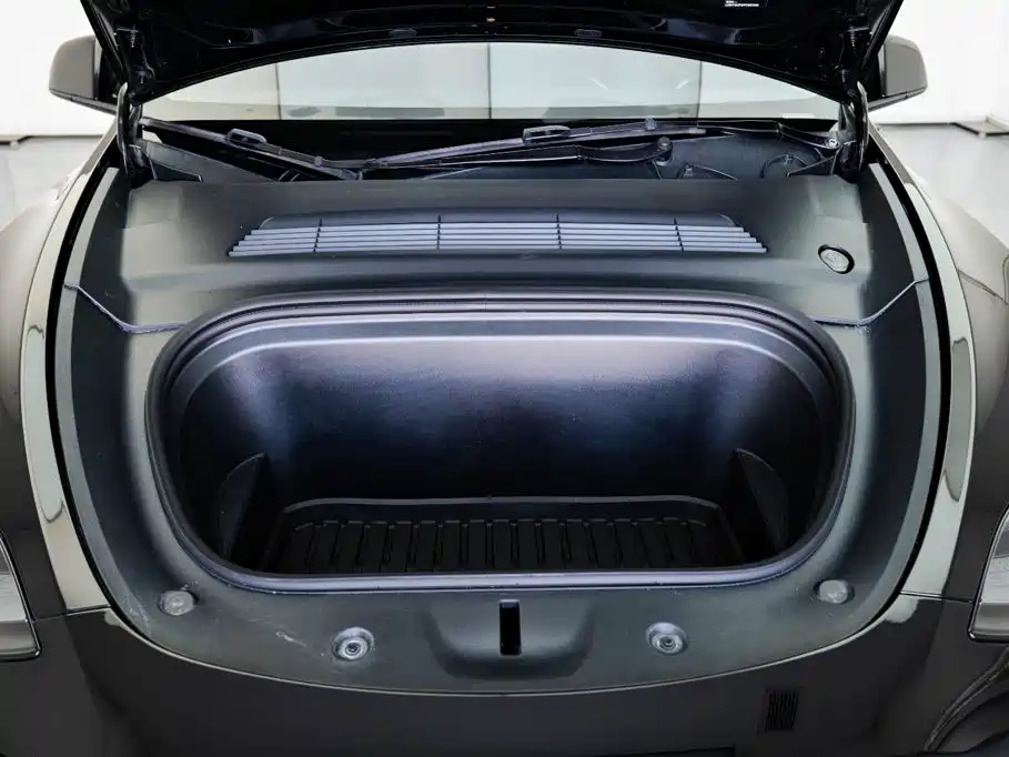 Model Y 2022 Rear-Wheel Drive Edition