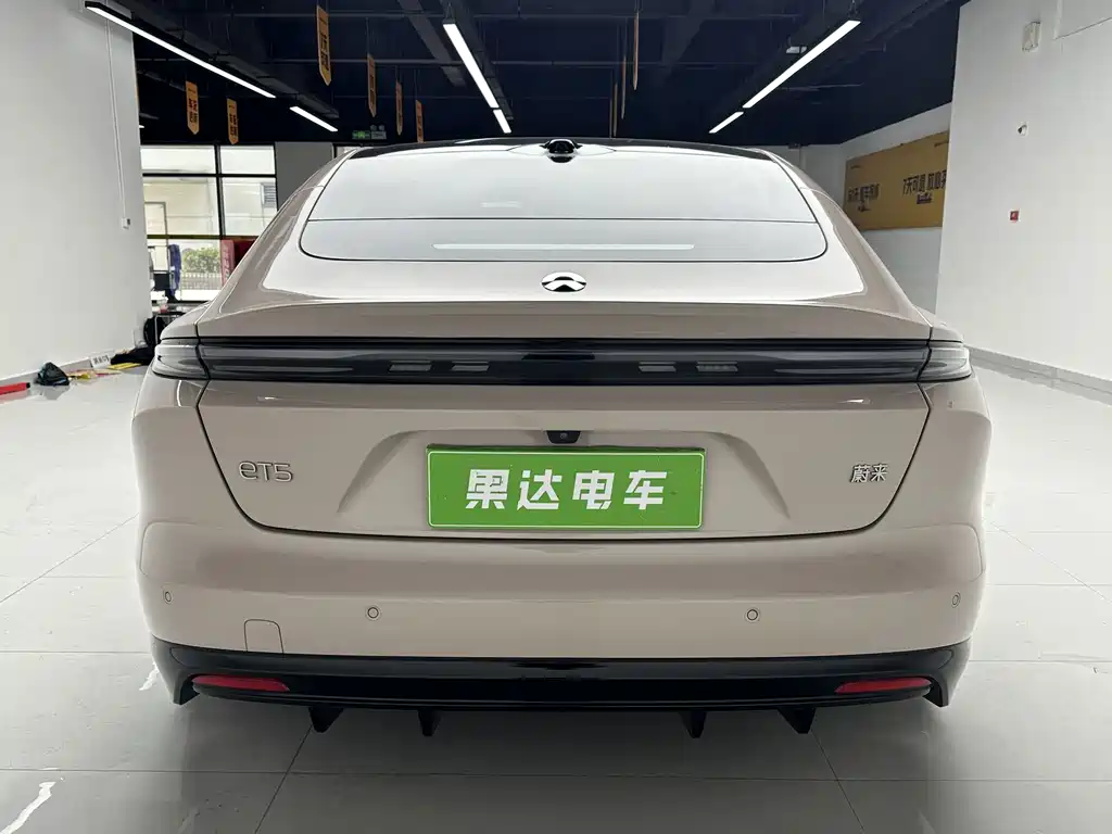 NIO ET5 2025 Model 75kWh