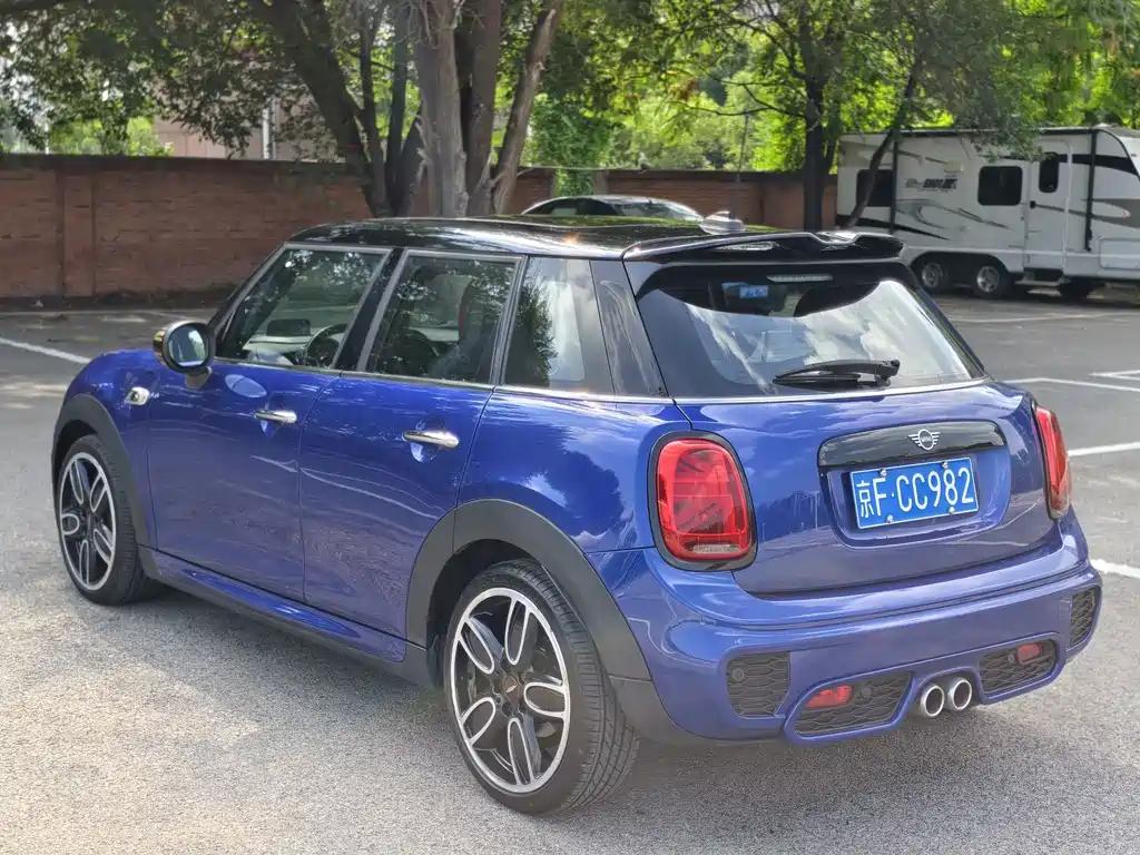 2019 MINI Cooper S Racing Driver 5-Door Edition