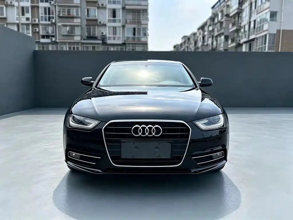 Audi A4L 2013 model 35 TFSI automatic standard edition