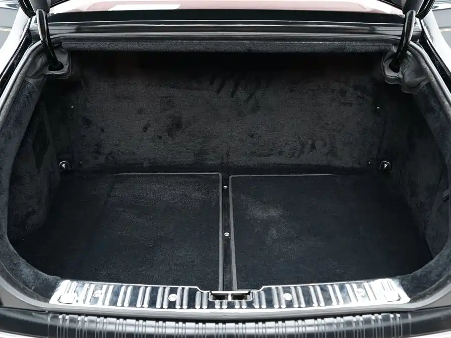Phantom 2013 Edition 6.7L Extended Wheelbase