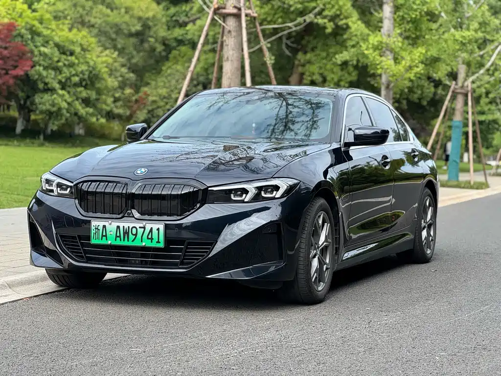 BMW i3 2024 model eDrive 35 L