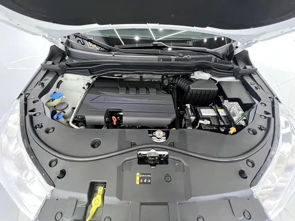 Haval M6 2023 Plus 1.5T DCT Luxury Smart Link Edition
