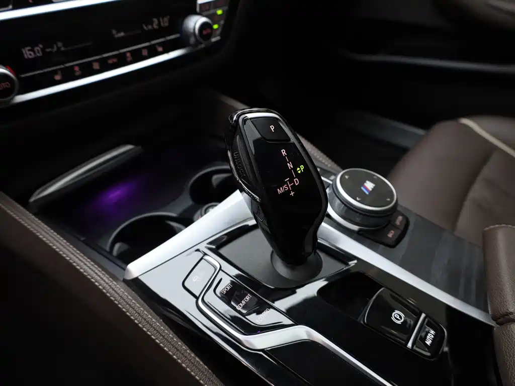 BMW 5 Series 2022 Model Refresh 530Li Leading Edition M Sport Package