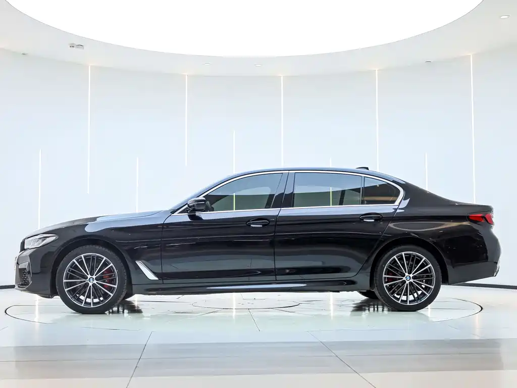 BMW 5 Series 2022 Model Refresh 530Li Leading Edition M Sport Package