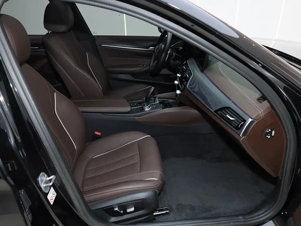BMW 5 Series 2022 Model Refresh 530Li Leading Edition M Sport Package