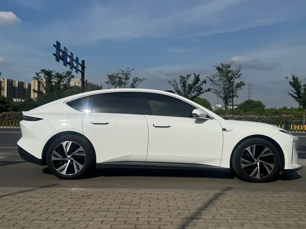 NIO ET5 2024 Model 100kWh