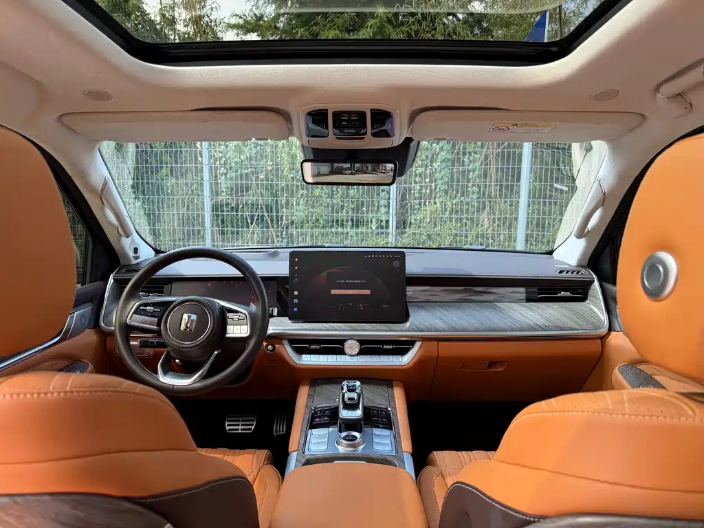 TANK 500 2022 Model Sport Edition 5-Seater