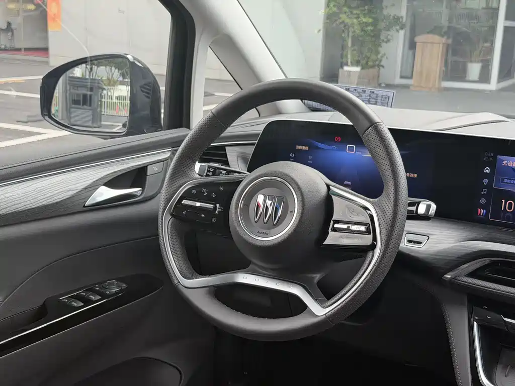 Buick GL8 New Energy 2025 陆尚尊享版