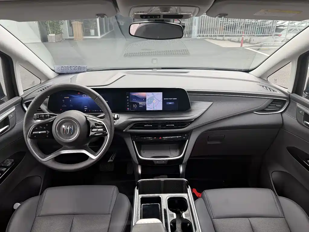 Buick GL8 New Energy 2025 陆尚尊享版