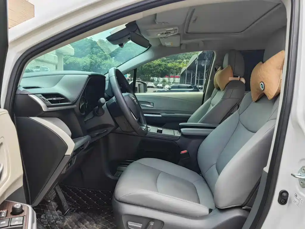 Buick GL8 New Energy 2025 陆尚尊享版
