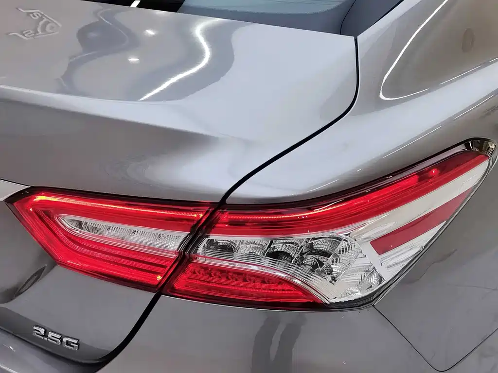Camry 2021 2.5G Luxury Edition