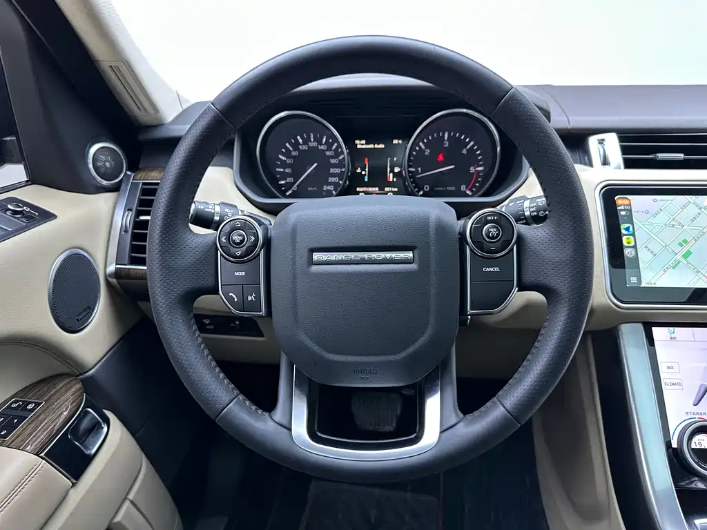 Range Rover Sport 2015 3.0 SDV6 HSE