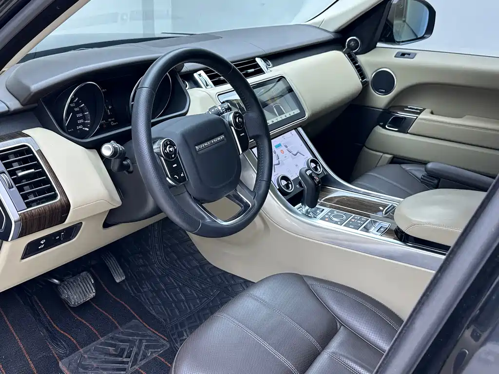 Range Rover Sport 2015 3.0 SDV6 HSE