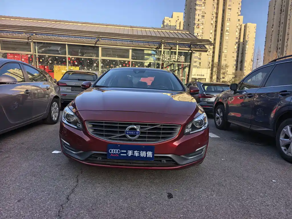 Volvo S60 2015 S60L 2.0T Smart Distance Edition