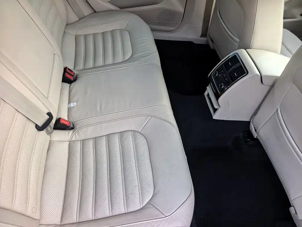 Passat 2013 1.8TSI DSG Yuzhen Edition