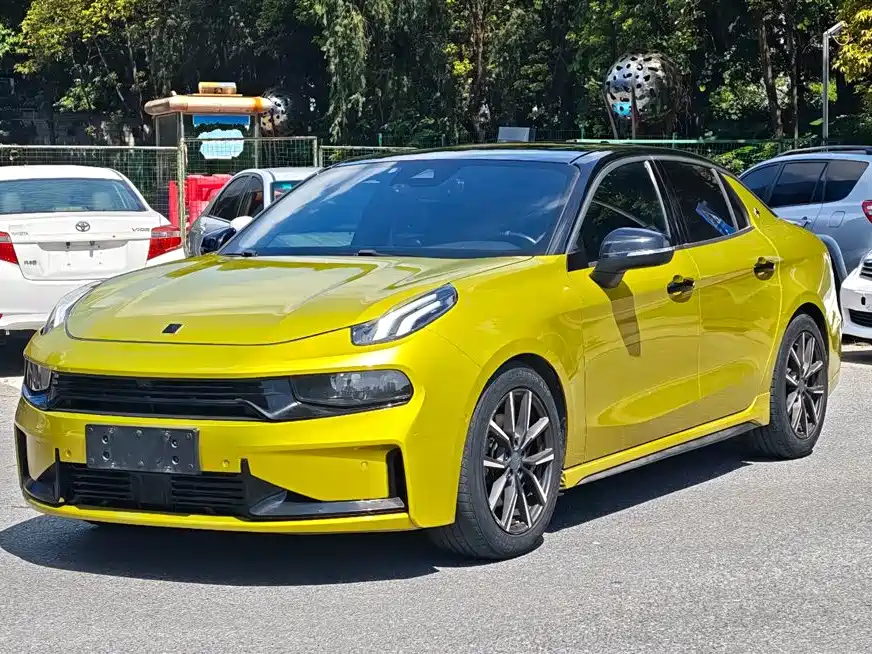 Lynk & Co 03 2019 03+ 2.0TD Automatic Yufeng Edition