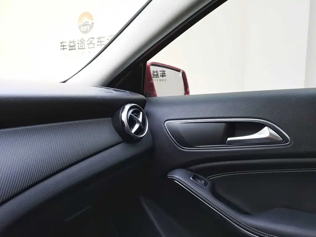 Mercedes-Benz GLA 2017 GLA 200 Dynamic Edition
