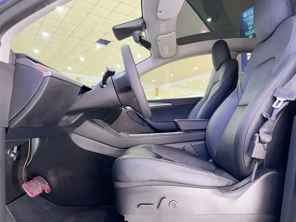 Model Y 2021 Long Range All-Wheel Drive Edition 3D7