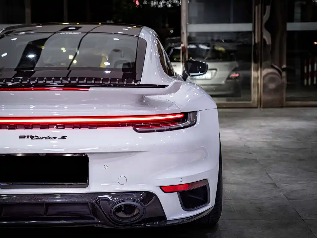 Porsche 911 Turbo S 3.7T 2022 Model