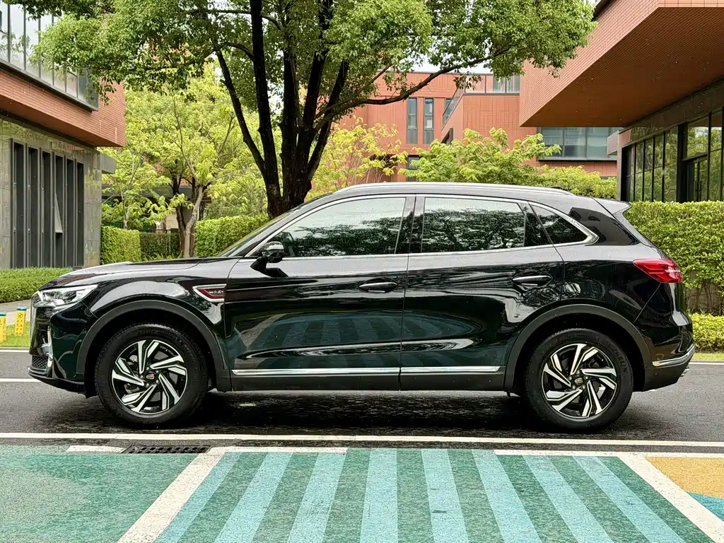 Hongqi HS5 2022 Model 2.0T ZhiLian QiXiang Edition