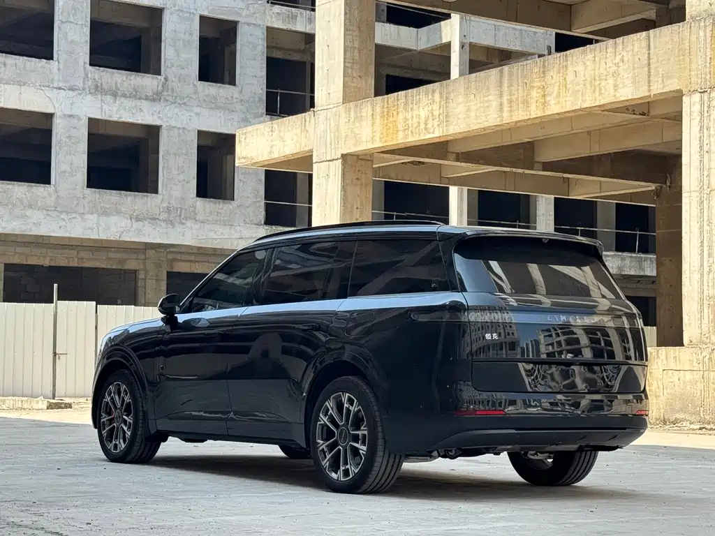 Lynk & Co 09 2025 2.0T Ultra 6-seat