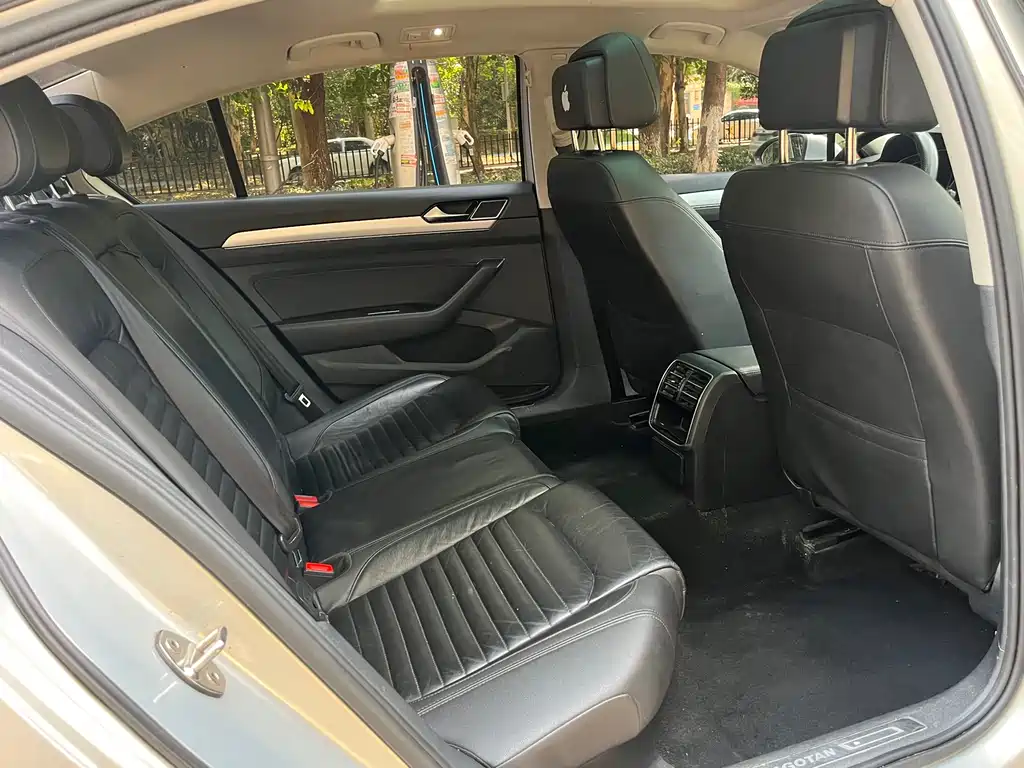 Mighty 2017 330TSI DSG Leading Edition
