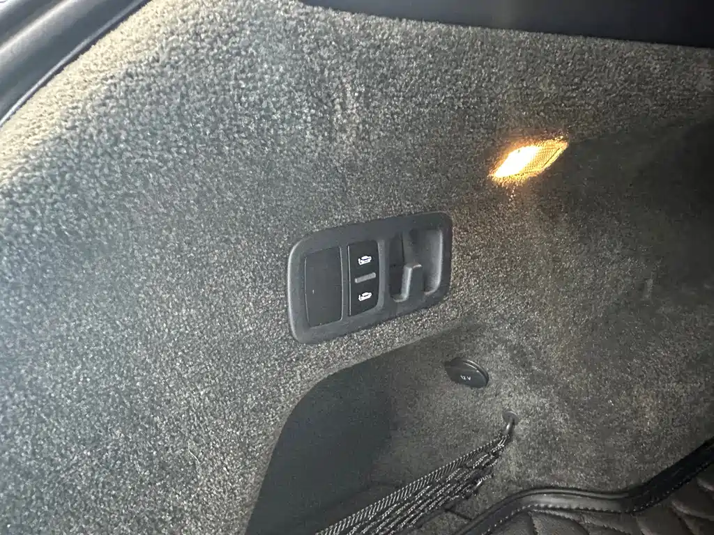 Range Rover 2017 6.0T Standard Edition