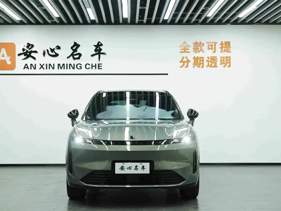 LEON 08 EM-P 2023 Performance Halo 4WD 220km