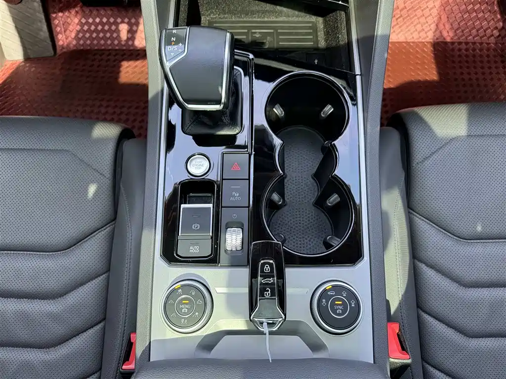 Touareg 2021 3.0 TSI Rishang Edition Classic Sport Package